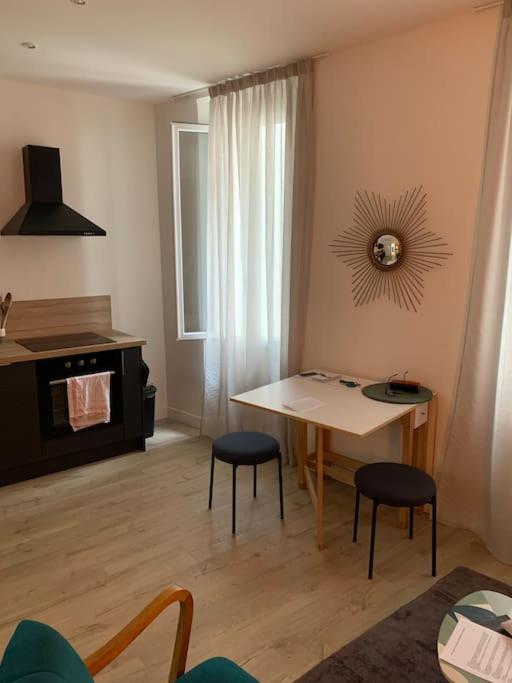 Apartamento Le Diffonty Cosy Vintage Centre Historique La Ciotat Exterior foto